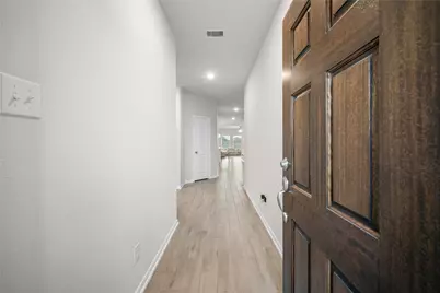 8223 Rose Quartz Dr, Texas City, TX 77591 - Photo 2