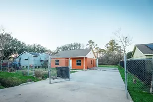 5617 Schutz St, Houston, TX 77032 - Photo 18