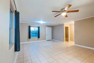 5617 Schutz St, Houston, TX 77032 - Photo 8