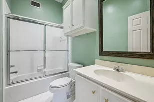 2 S Briar Hollow Ln, Houston, TX 77027 - Photo 30