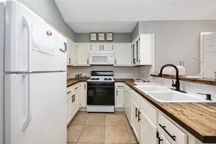 19914 River Brook Dr, Humble, TX 77346 - Photo 10