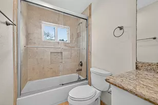 8530 Roos Rd, Houston, TX 77036 - Photo 20