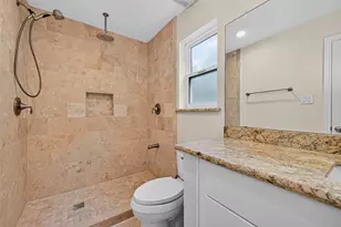 8530 Roos Rd, Houston, TX 77036 - Photo 24