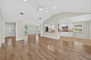 8530 Roos Rd, Houston, TX 77036 - Photo 6