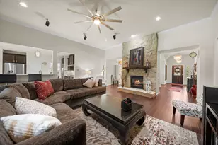 22819 Shieldhall Ln, Tomball, TX 77375 - Photo 14