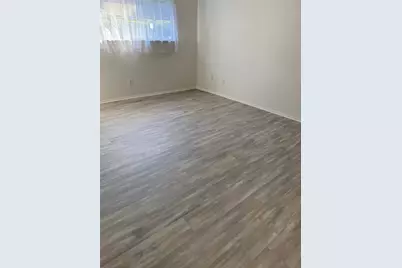 7031 N Holiday Drive, Galveston, TX 77550 - Photo 10