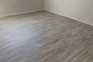 7031 N Holiday Dr, Galveston, TX 77550 - Photo 10