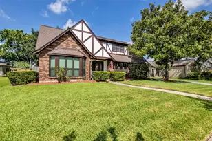 15178 Diana Ln, Houston, TX 77062 - Photo 2