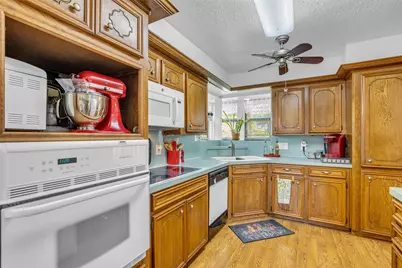 15178 Diana Lane, Houston, TX 77062 - Photo 8