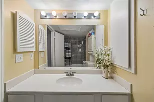 1601 S Shepherd Dr, Houston, TX 77019 - Photo 8