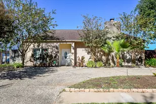 7902 Duffield Ln, Houston, TX 77071 - Photo 1