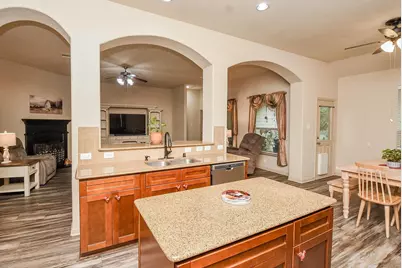 162 W Heritage Mill Circle, Tomball, TX 77375 - Photo 10