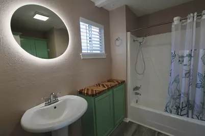 642 5th Street, Dickinson, TX 77539 - Photo 12