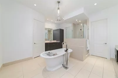 2221 Welch Street #201, Houston, TX 77019 - Photo 36