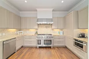 2221 Welch St, Houston, TX 77019 - Photo 22