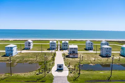 611 Arlo Terrace, Crystal Beach, TX 77617 - Photo 6