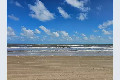 611 Arlo Terrace, Crystal Beach, TX 77617 - Photo 8