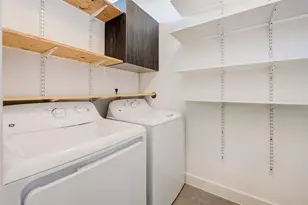 2333 Sperber Ln, Houston, TX 77003 - Photo 24