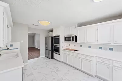 2042 Bridge Cross Lane, Houston, TX 77067 - Photo 8