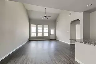 4329 McGregor Blf Ln, Conroe, TX 77304 - Photo 2