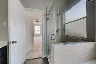 4329 McGregor Blf Ln, Conroe, TX 77304 - Photo 6