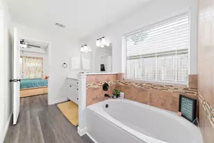 24030 Surreygate Dr, Spring, TX 77373 - Photo 16