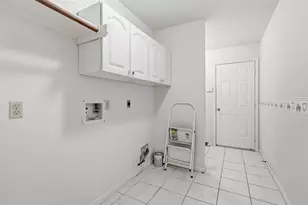 10707 Crestfield Ct, Houston, TX 77070 - Photo 16