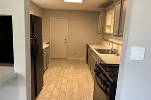 2502 Kingsdale Dr, Deer Park, TX 77536 - Photo 6