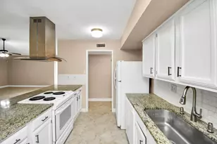 6719 Pickett Dr, Richmond, TX 77469 - Photo 10
