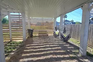6224 Avenue R, Galveston, TX 77551 - Photo 28