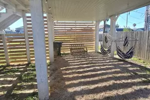 6224 Avenue R, Galveston, TX 77551 - Photo 24