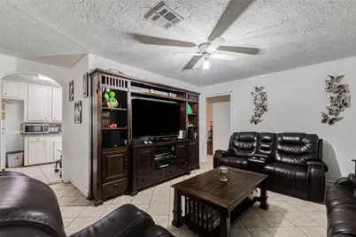 1607 Beusch Drive, Pasadena, TX 77502 - Photo 8