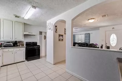 1607 Beusch Drive, Pasadena, TX 77502 - Photo 12