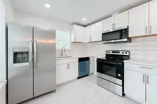 22103 Diane Dr, Spring, TX 77373 - Photo 4