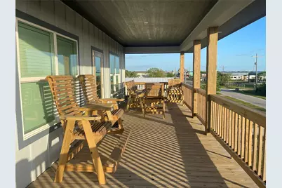 1166 N Monkhouse Drive, Crystal Beach, TX 77650 - Photo 38