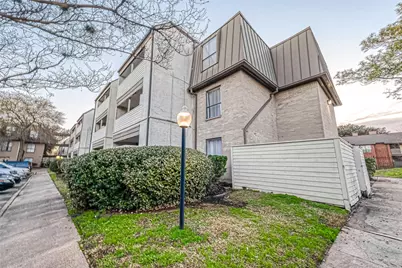 3075 Walnut Bend Lane #28, Houston, TX 77042 - Photo 8