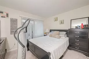 3075 Walnut Bend Ln, Houston, TX 77042 - Photo 14