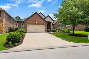 51 Prairie Falcon, The Woodlands, TX 77389 - Photo 4