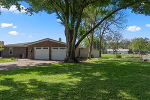118 Gov Sterling Cir, Point Blank, TX 77364 - Photo 30