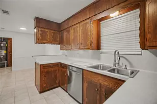 1909 Adams St, Alvin, TX 77511 - Photo 8
