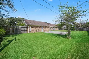 1909 Adams St, Alvin, TX 77511 - Photo 32