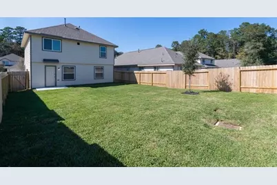 2525 North Lina Court, Conroe, TX 77301 - Photo 2