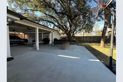 10610 Chevy Chase Drive, Houston, TX 77042 - Photo 20