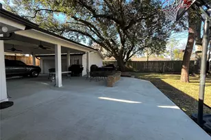 10610 Chevy Chase Dr, Houston, TX 77042 - Photo 20