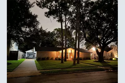 10610 Chevy Chase Drive, Houston, TX 77042 - Photo 22