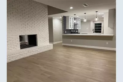 10610 Chevy Chase Drive, Houston, TX 77042 - Photo 6