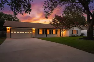 800 Rosewood Dr, Baytown, TX 77520 - Photo 30