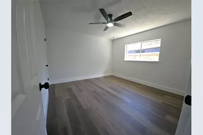 815 Merribrook Lane, Friendswood, TX 77546 - Photo 12