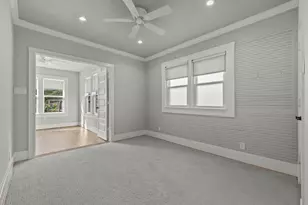 724 E 21st St, Houston, TX 77008 - Photo 28