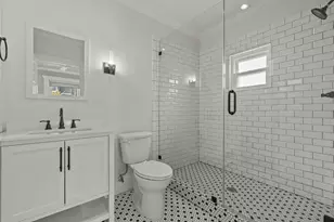 724 E 21st St, Houston, TX 77008 - Photo 26